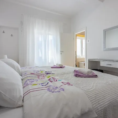 Apartment Fuer 3 Personen Ca 35 Qm In Crikvenica, Kvarner Bucht Und Umgebung Crikvenica
