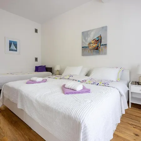 Fuer 3 Personen Ca 35 Qm In Crikvenica, Kvarner Bucht Und Umgebung Apartament *