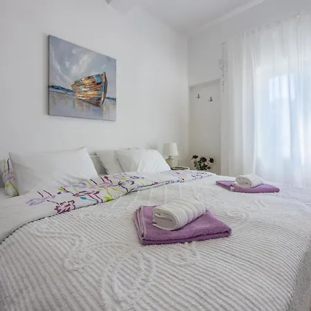 Fuer 3 Personen Ca 35 Qm In Crikvenica, Kvarner Bucht Und Umgebung Appartamento *
